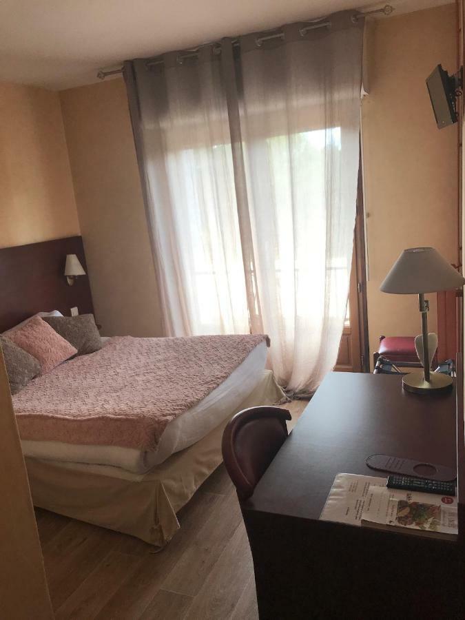 Au Feu De Bois Hotell Amou Exteriör bild