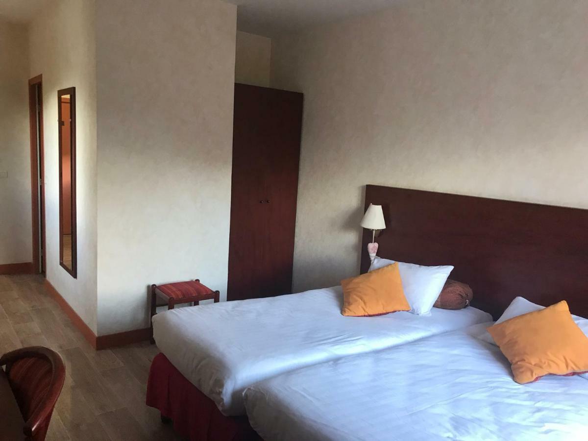 Au Feu De Bois Hotell Amou Exteriör bild